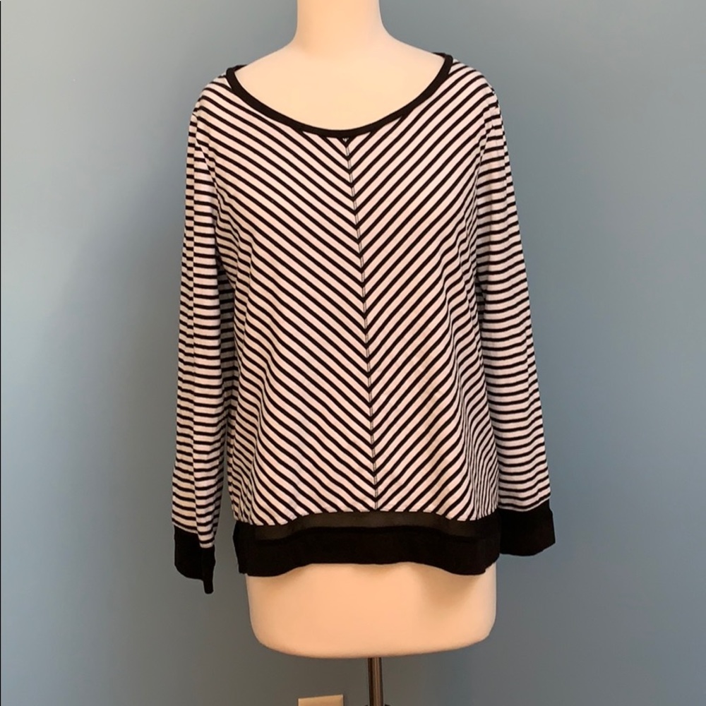 Chico’s top(zenergy)